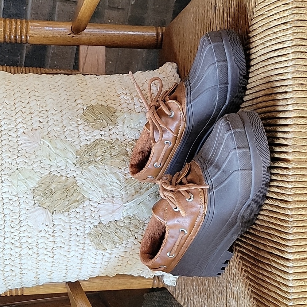 Sperry duck shoes, size 9.5M